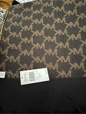 Michael Kors NWT Black Camel Reversible Logo Knit Scarf Fringe